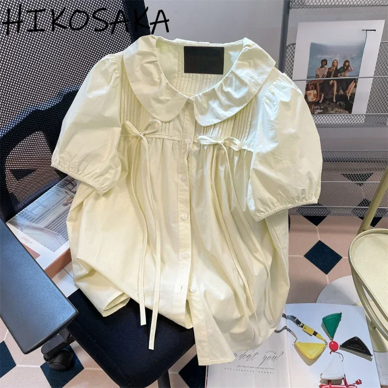 Милая плиссированная рубашка с круглым воротником и коротким рукавом свободная