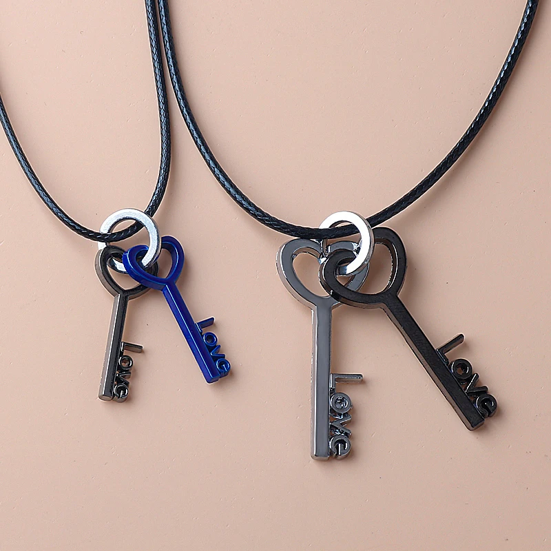 

Silver Black Heart Round Key Pendant Necklace For Women Wedding Jewelry Couples Choker Fashion Gifts