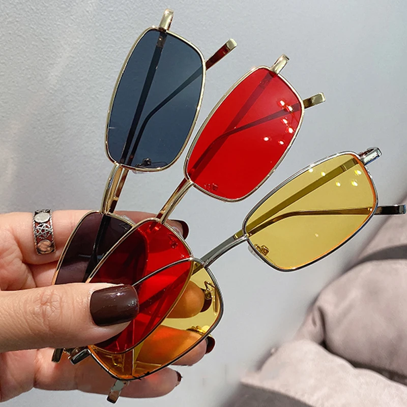 

2022 модные классические женские очки конфетных цветов в стиле ретро маленькие овальные женские солнцезащитные металлические прямоугольные...