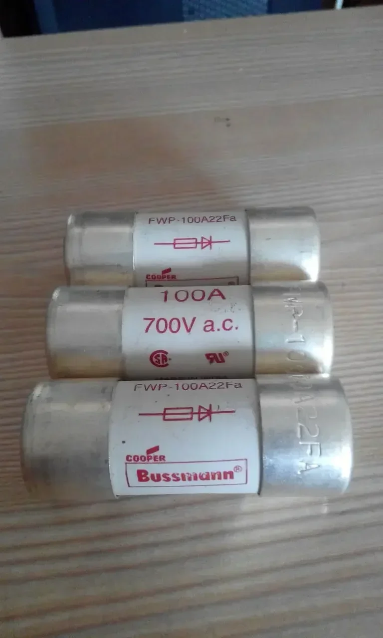 

Новый оригинальный предохранитель FWP 100A22FA