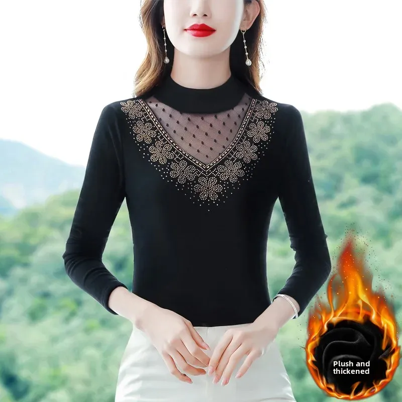 Стильный однотонный топ больших размеров с внутренним базовым слоем и длинными