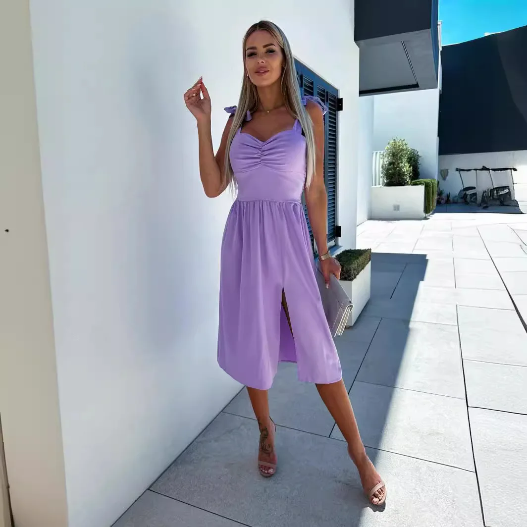 Женское летнее платье без бретелек с открытой спиной и разрезом