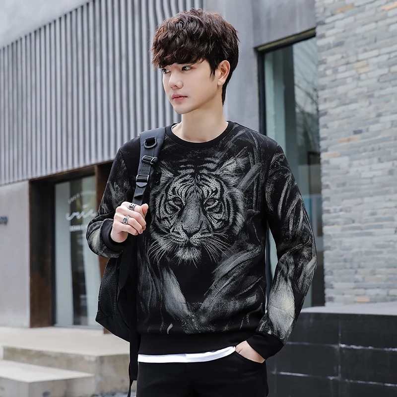 

2022 Spring New Year of the Tiger Tiger Head Boys Big Print Hot Drill Sweater