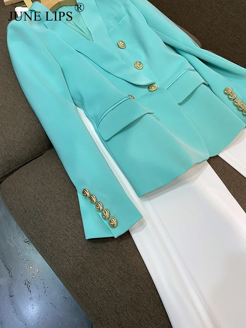 Женский костюм с принтом губы |