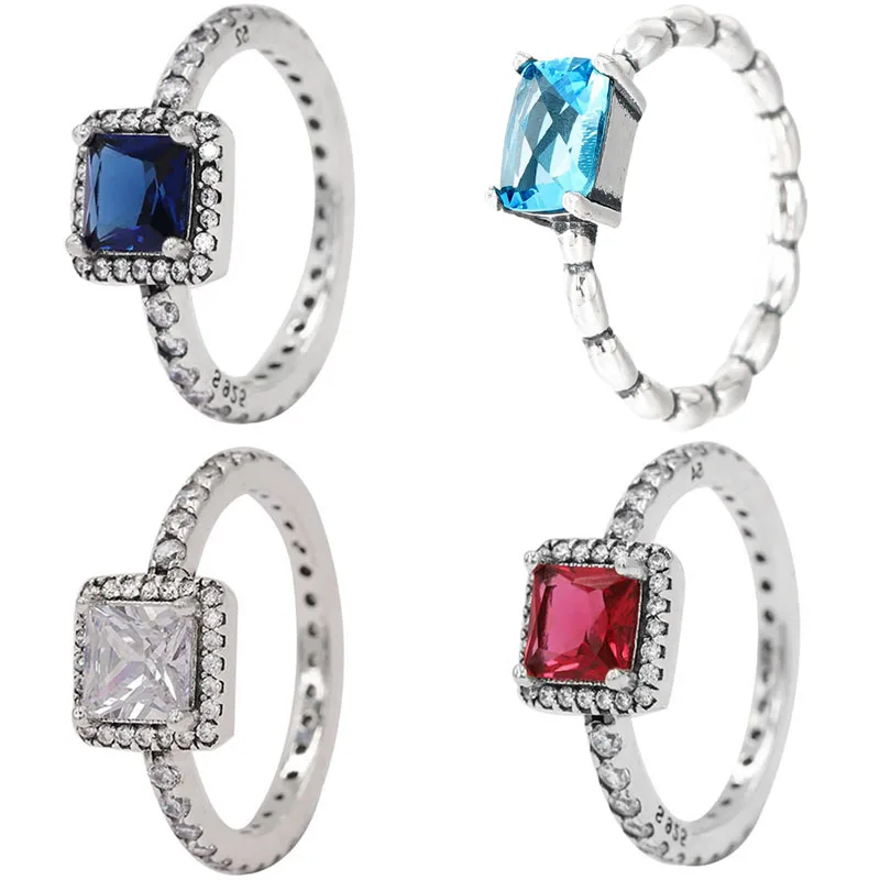 

Женское кольцо из серебра 925 пробы с голубым топазом