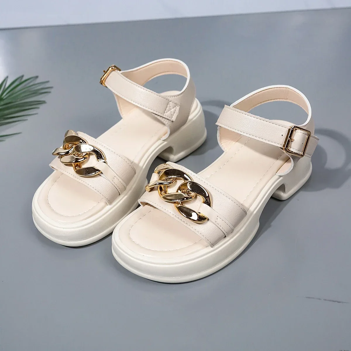 Женские уличные сандалии на среднем каблуке черные босоножки платформе удобная