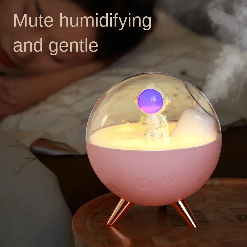 

New Astronaut Night Llight Air Humidifier USB Silent Bbedroom Cute Desktop Essential Oils Diffuser Free Shipping
