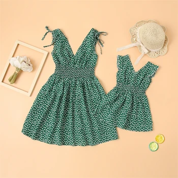 V-Neck Mother Daughter Dresses Family Set Flower Mommy and Me Matching Clothes Fashion Woman Girls Sleeveless Dress Outfits 2022 1