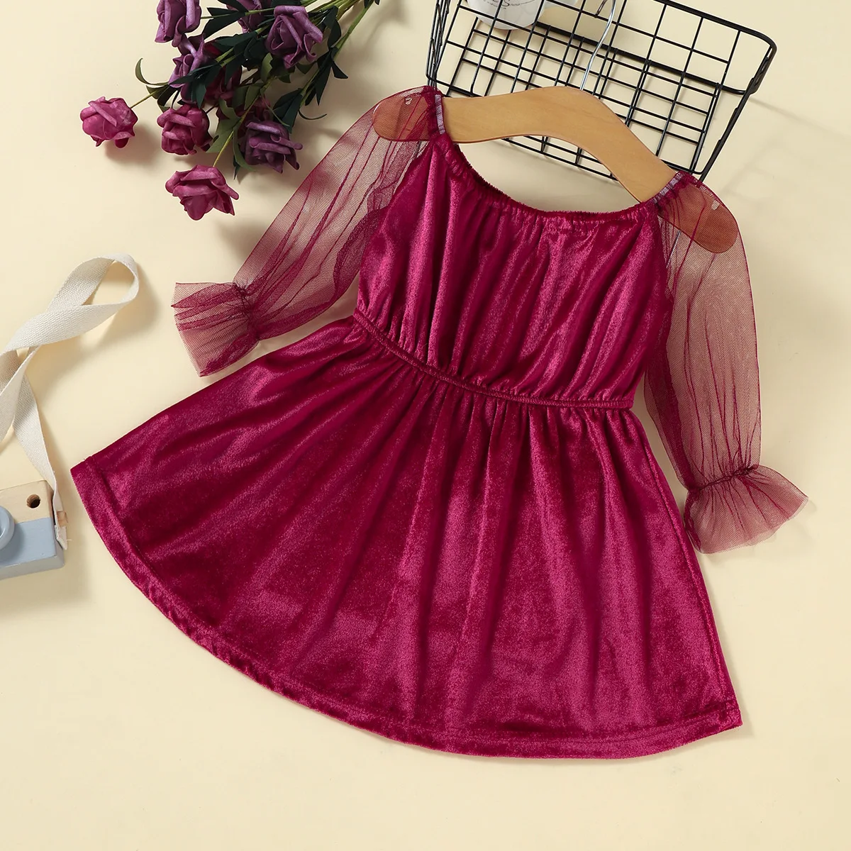 

Кружевное красное платье для маленьких девочек, Сетчатое вечернее платье принцессы на одно плечо с длинным рукавом, модное осеннее платье д...