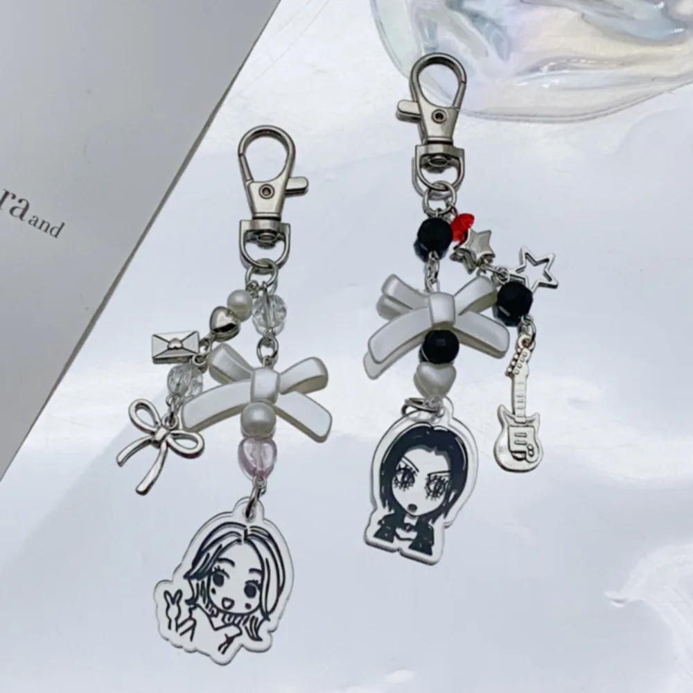 Милый брелок ручной работы из бисера NANA Y2k клубничный с гитарой и бантом кулон 2025