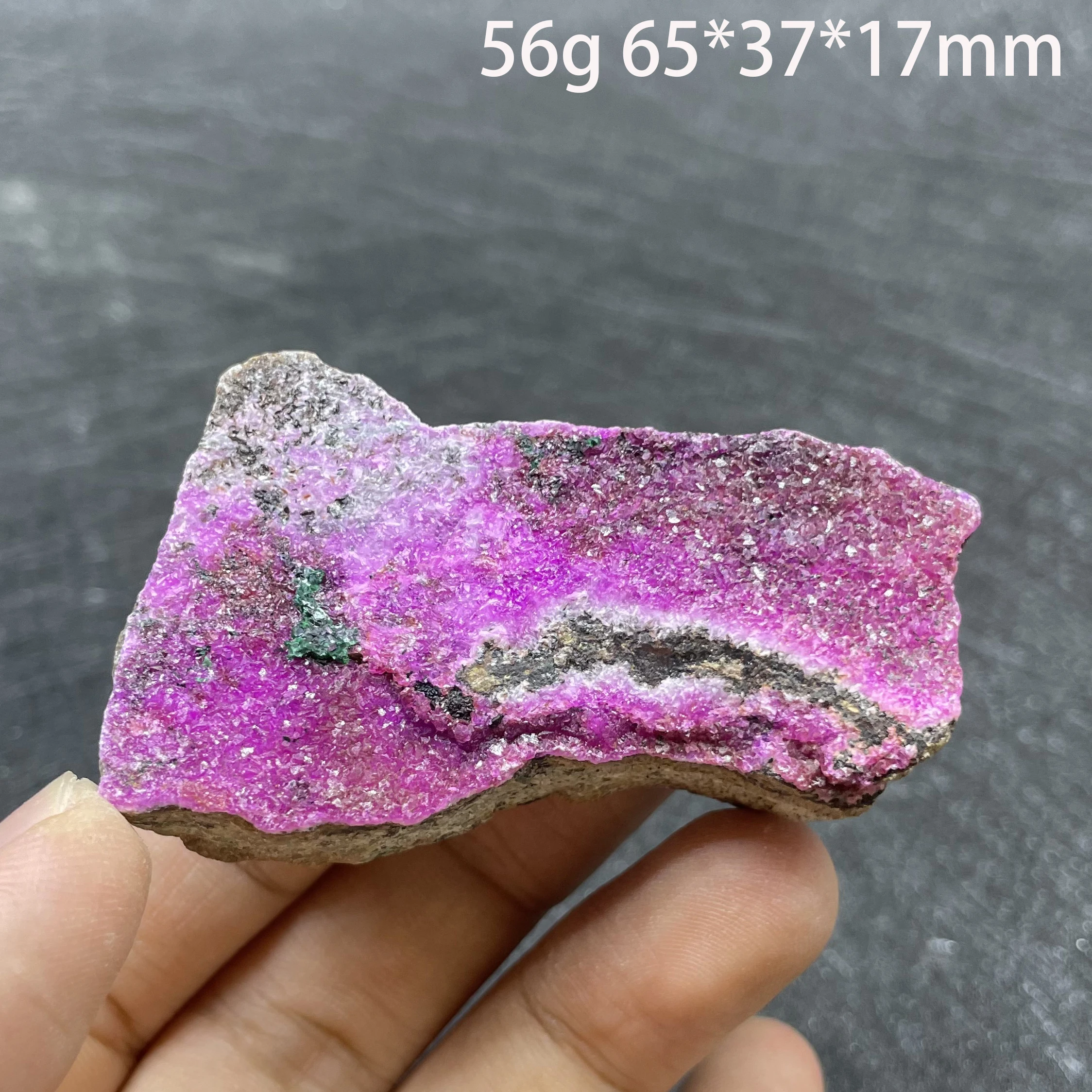 

Необработанный кобальтовый кальцит