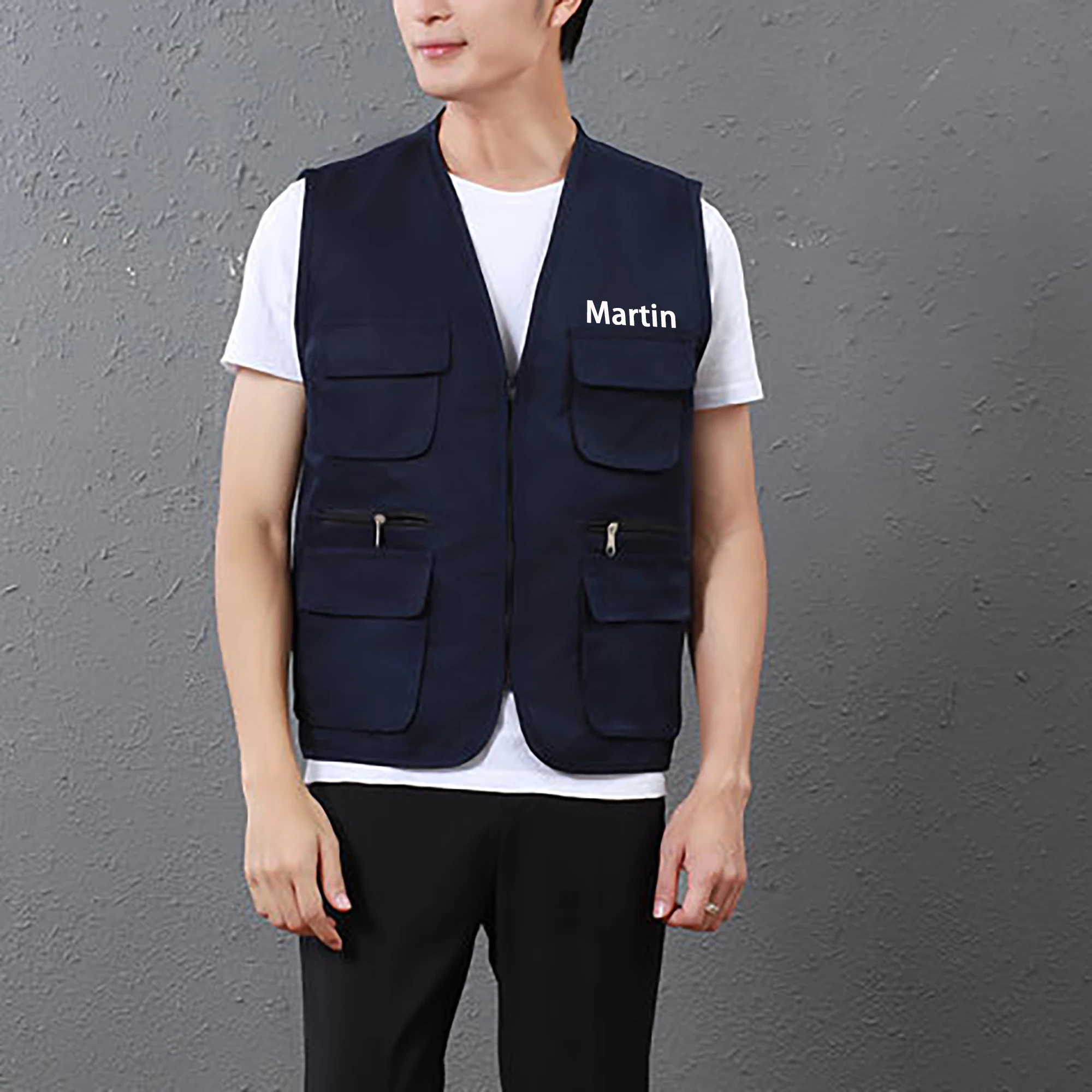 Рисунок 2 - Жилет с логотипом на заказ для мужчин и женщин