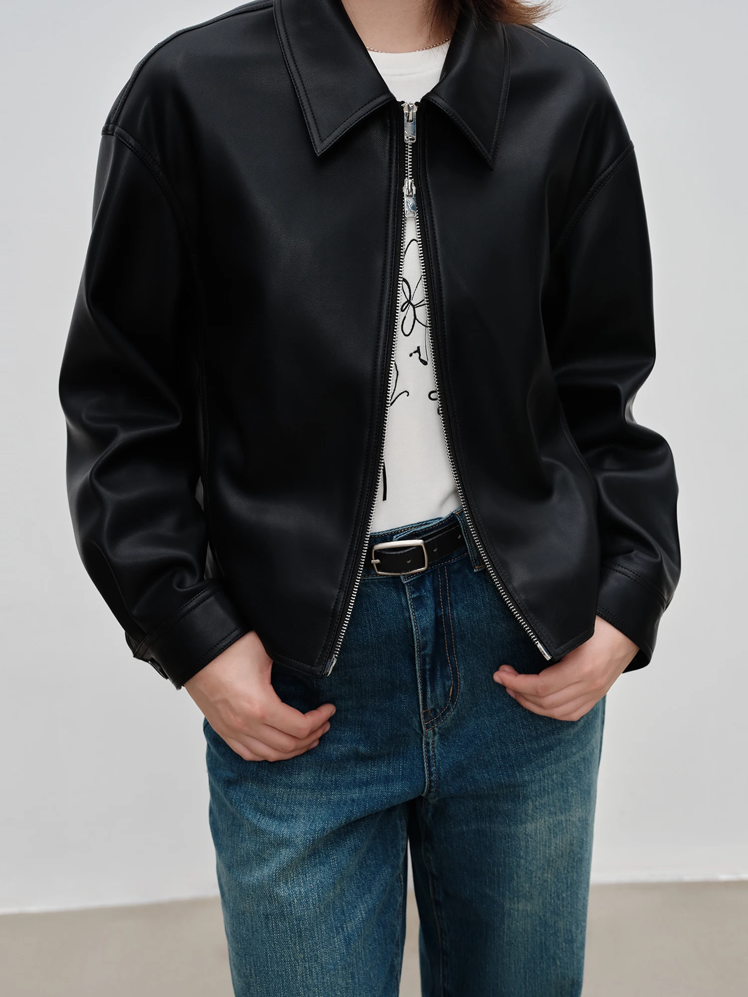 ZIQIAO однотонная кожаная куртка с отворотом для женщин осень 2024 новый дизайн