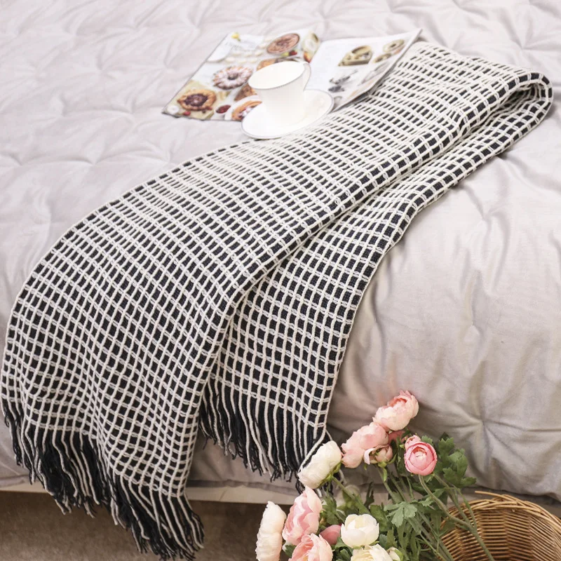 

Plaid Soft Blanket Wearable Decorative Sofa Bed Skin-friendly Air Conditioning Comforter Knitted Nap Throw Blankets Bed Cover
