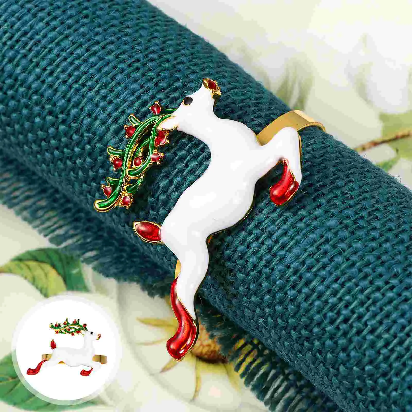 

2pcs Unique Chic Christmas Napkin Buckles Napkin Rings for Party