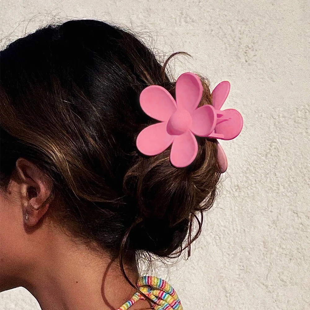 

Flower Claw Hair Clips Popular Hair Catch Korean Fashion Claw Clips For Women Candy Girls Hairclip Headpiece Hair Accessories