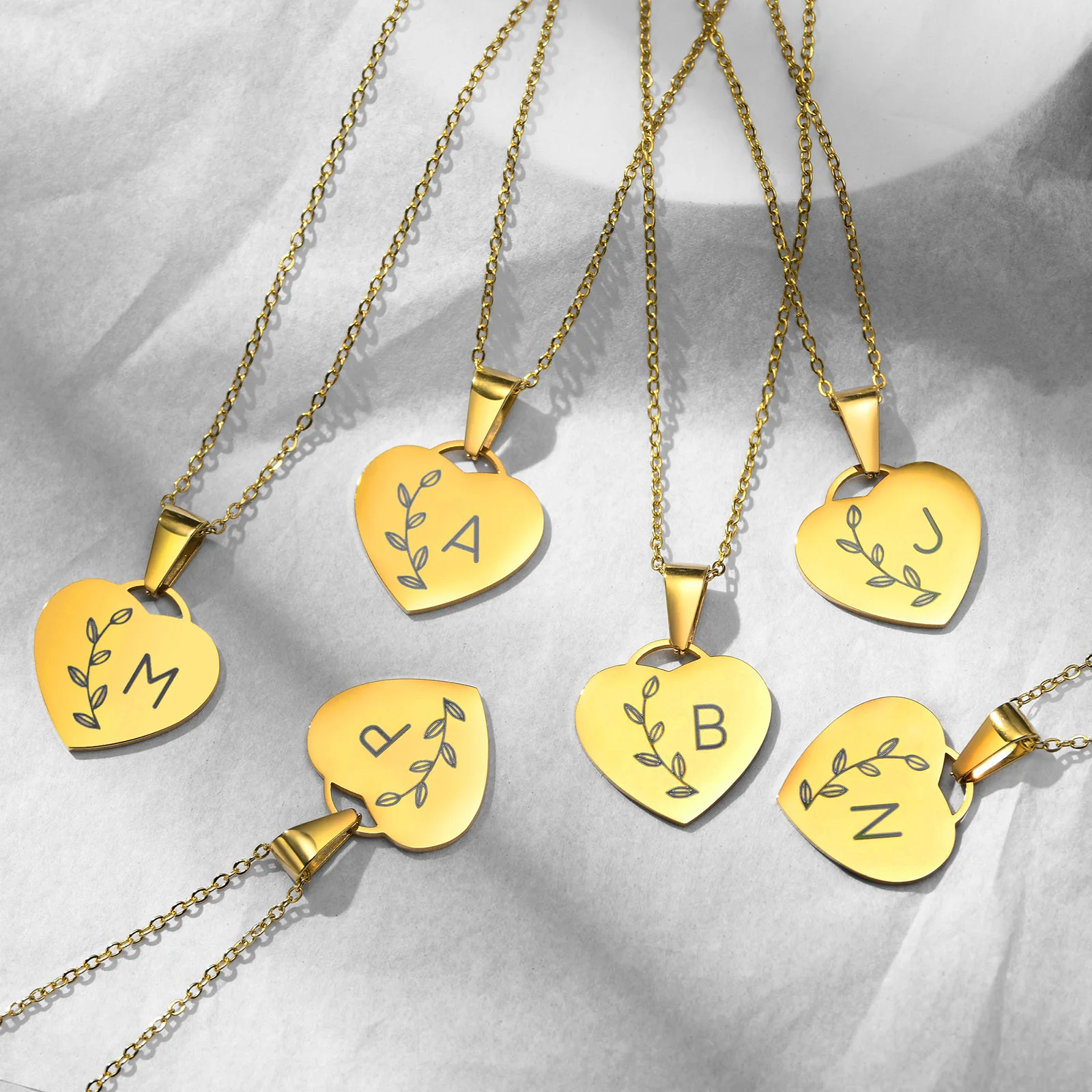 

Engraved Intial Heart Necklace for Women, Letter Pendant Necklace Gold Color, Stainless Steel Charm Gift for Wife Girlfriend Mom