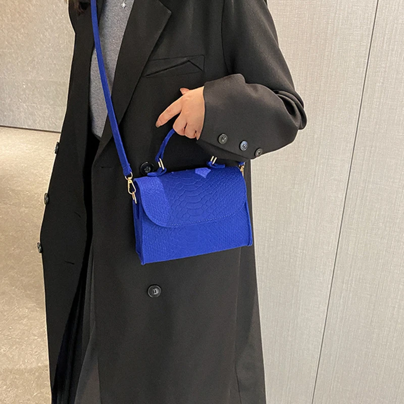 

Fashion Women'S Felt Shoulder Bag Ladies Handbags Luxury Designer Retro Alligator Pattern Crossbody Bag Messenger Bag 2023 New