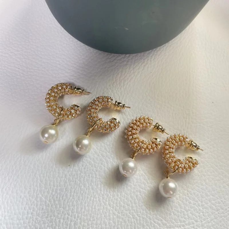 

Timeless Wonder Fancy Zircon Geo Pearl CC Stud Earrings for Women Designer Jewelry Goth Runway Party Luxury Top Rare Gift 2622