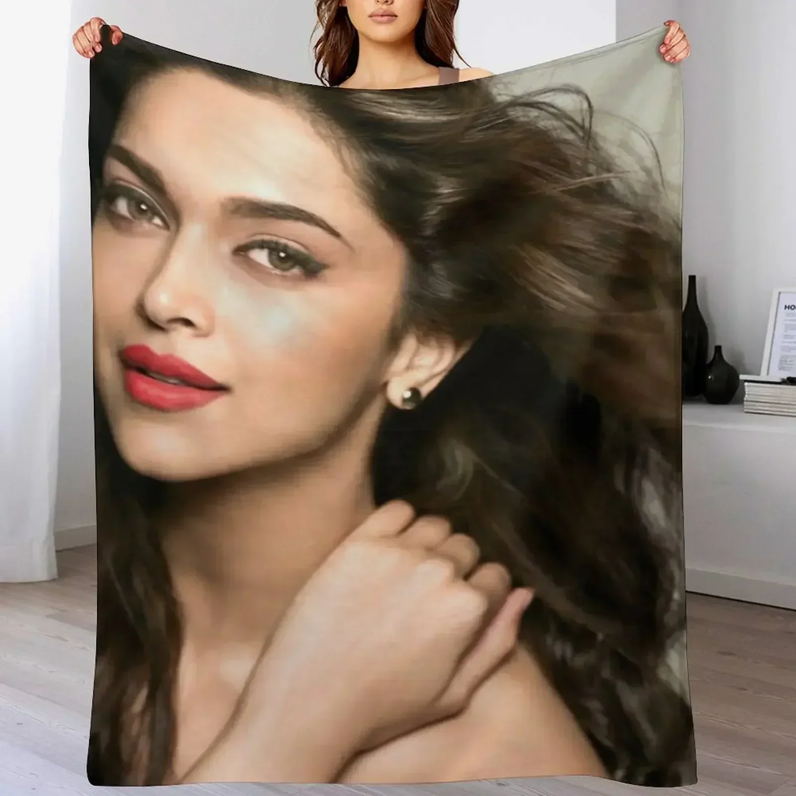 Фото Плед Deepika Padukone: Роскошный плед для дивана, туристический, пляжный, дорожный, из полярного флиса. №4