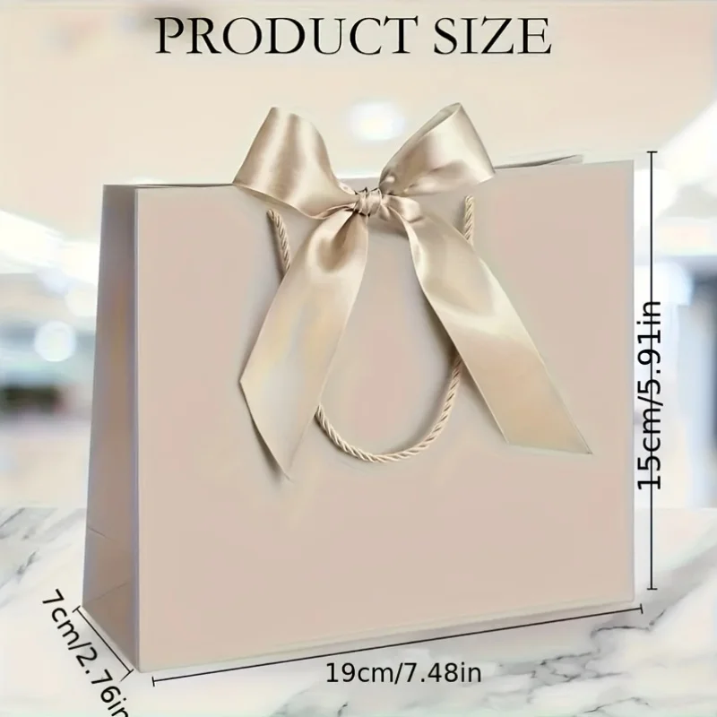 

Набор подарочных пакетов бежевого цвета