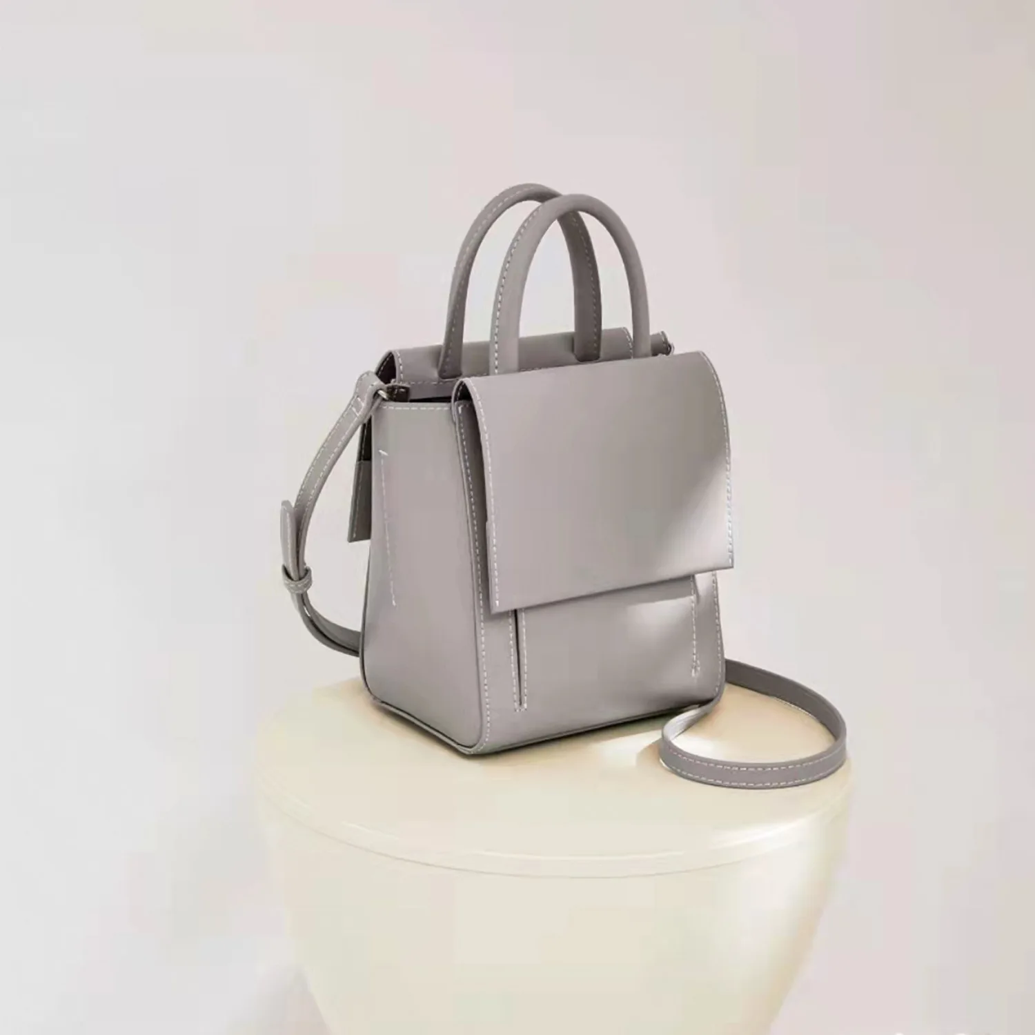 

Mini Tote Bag with lychee pattern cowhide for women