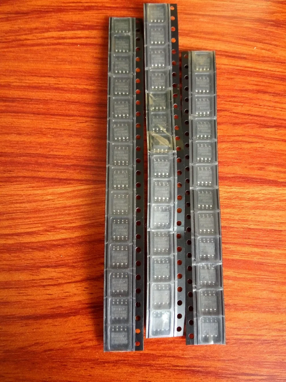 

100% оригинальный товар, распродажа, модель FM25L256 FM25L256-G SOP-8