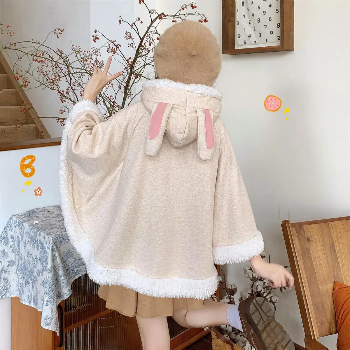 

Autumn and Winter New Japanese Girls Thickened Plush Cloak Short Coat Cute Rabbit Ears Student Cloak Short Shawl