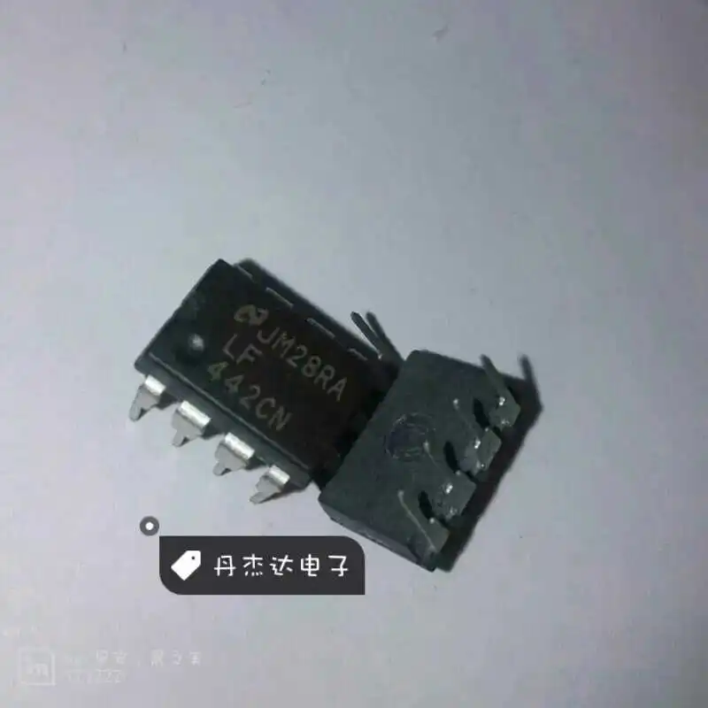 

30 шт. Оригинальный Новый 30 шт. Оригинальный Новый LF442CN LF442 DIP-8 IC чип гарантия качества