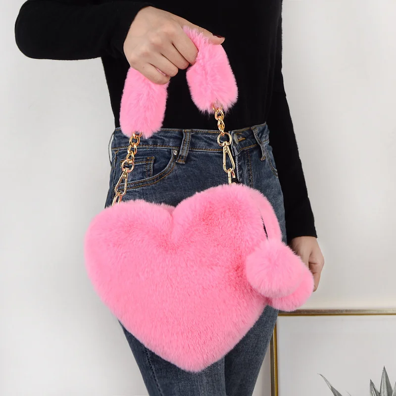 

Faux Fur Winter Women Handbags Cute Plush Ladies Heart Shaped Shoulder Bag Cute Female Clutch Purse Love Handbags Messenger Bag