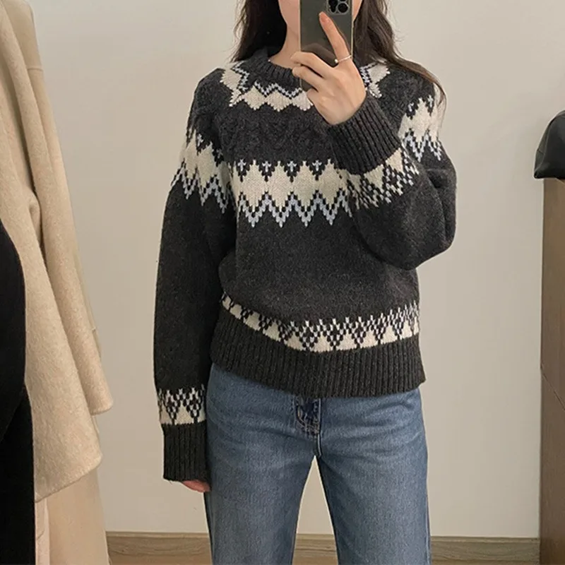 Женский жаккардовый свитер в стиле Харадзюку яркий мягкий контрастный с круглым