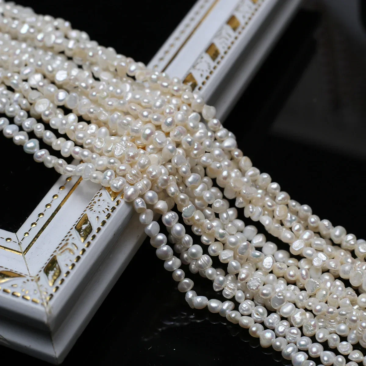 Натуральный пресноводный жемчуг 3-4 мм неправильной формы свободная прокладка