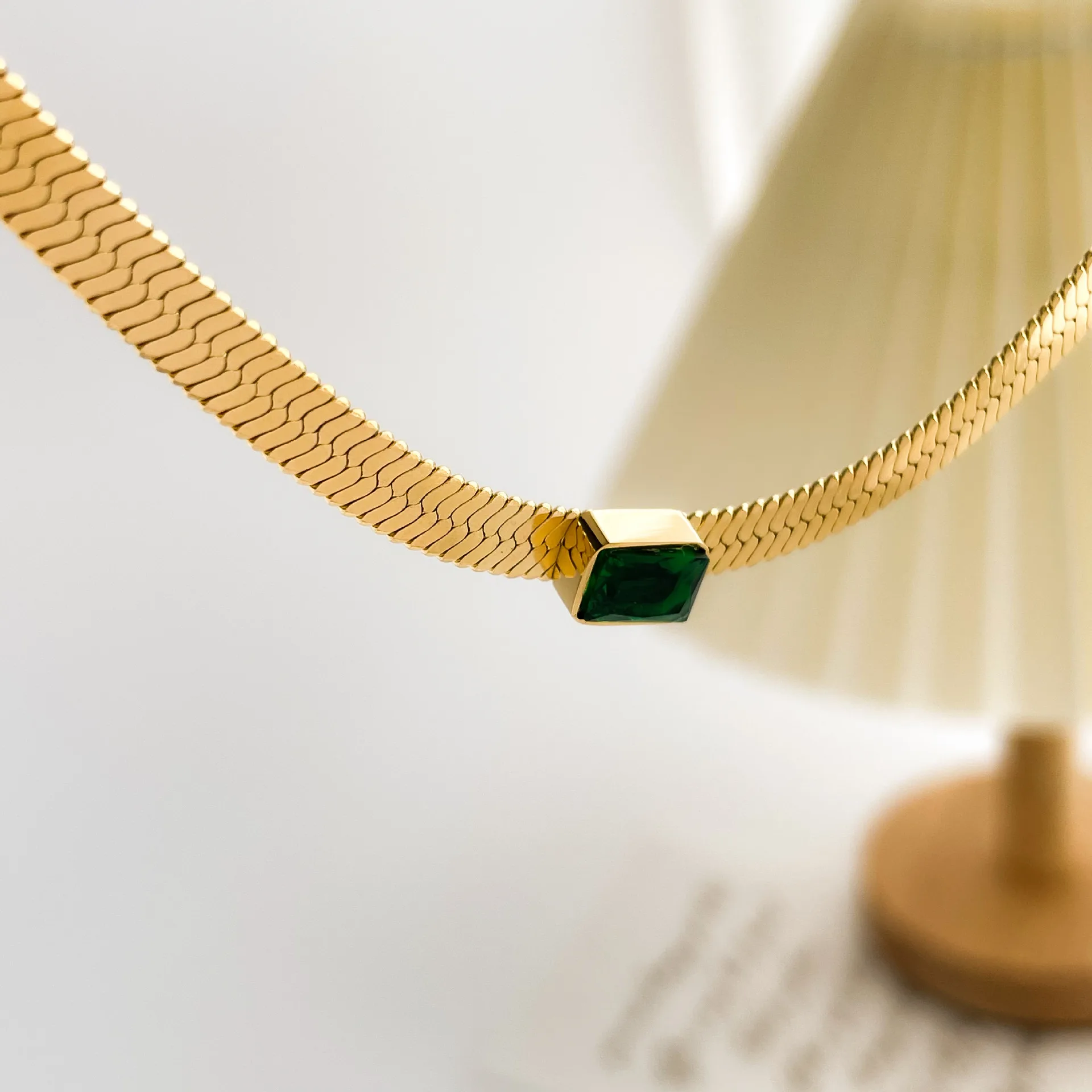 Модное женское ожерелье-цепочка с кубическим цирконием ожерелье зеленым и змеей