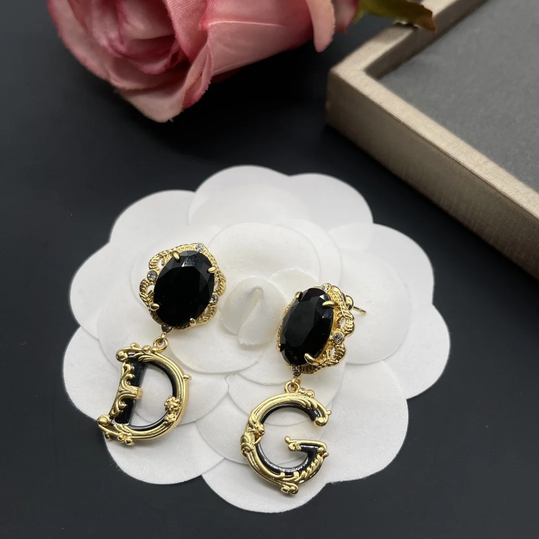 

Европейская и американская мода в винтажном стиле