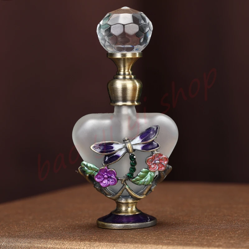 

Mini 5ML heart-shaped glass perfume bottle/essential oil bottle/makeup water bottle/essence dropper bottle/exquisite handicraft