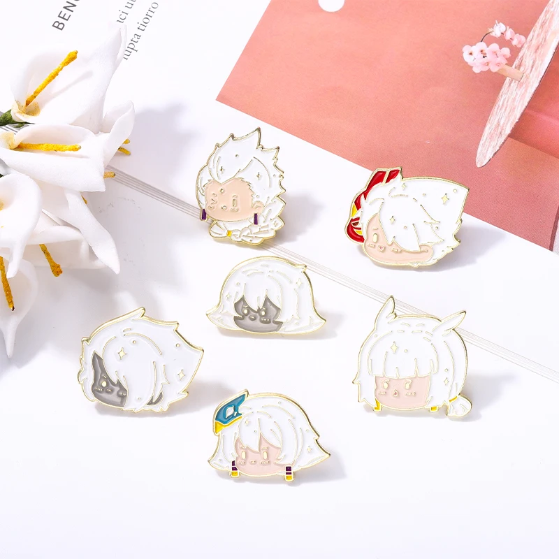 Броши для девочек и мальчиков Genshin с эмалью героями мультфильмов милые белые