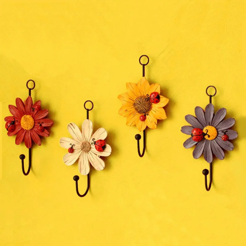 

1Pc Fashion Vintage Daisy Flower Iron Decoration Walls Coat Flower Hooks Door After Hanging Clothes Hook Wall Hanger Home Decor