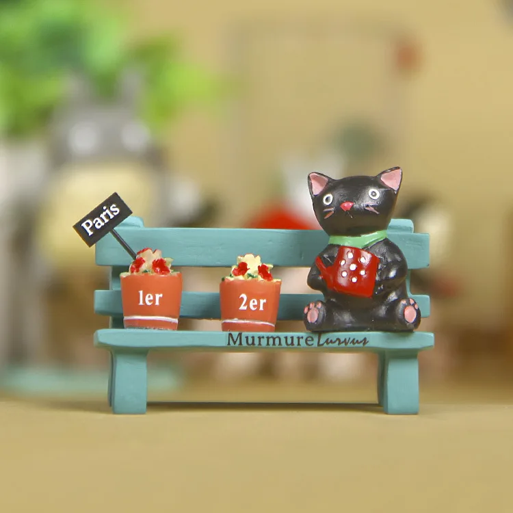 

Japan Zakka Resin Craft Handmade Bench Black Cat Sofa Pillow Dog Garden Miniature Figurines Home Decor Collectible Statue