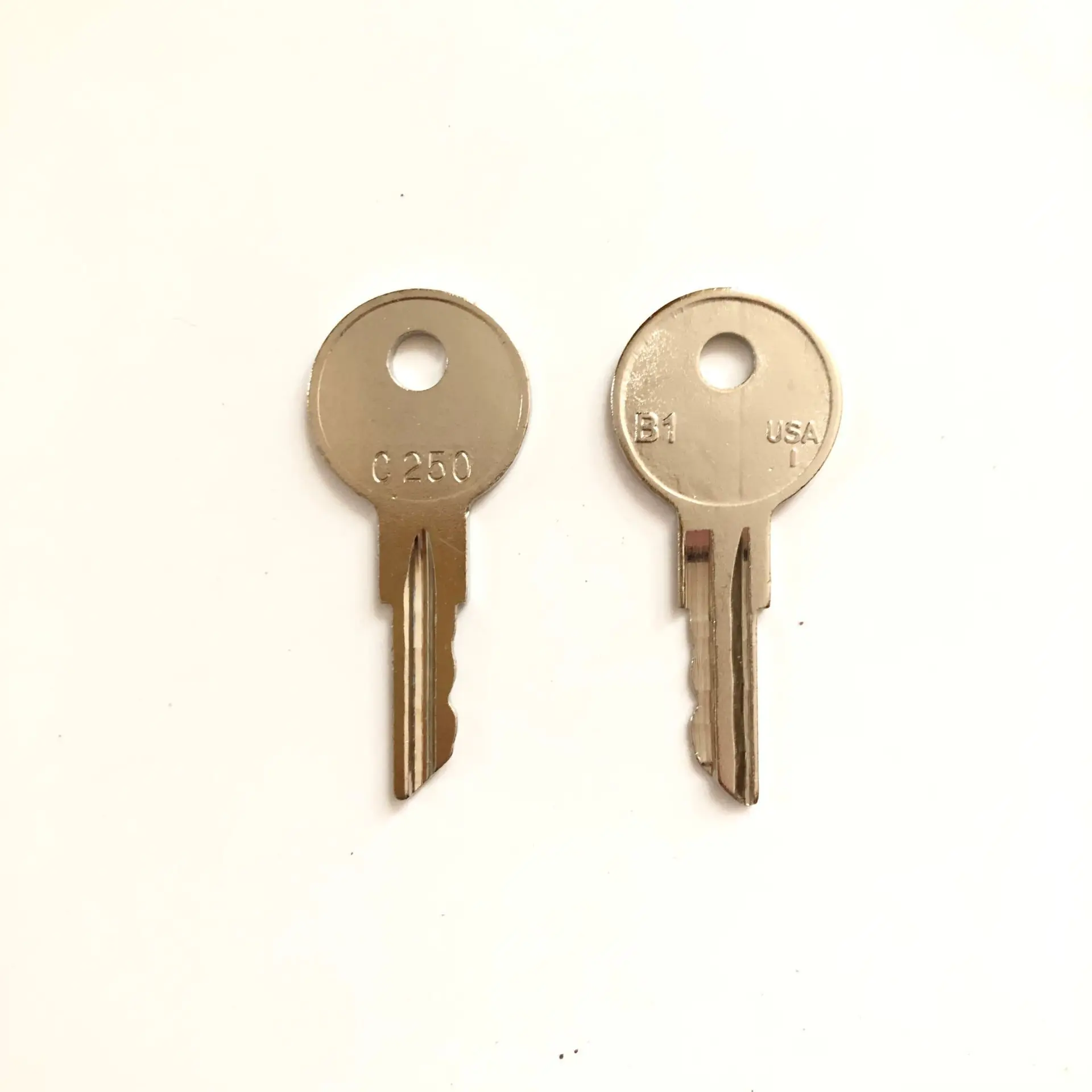 

2PCS C250 Key for Crown Forklift 170151-001 089216-001