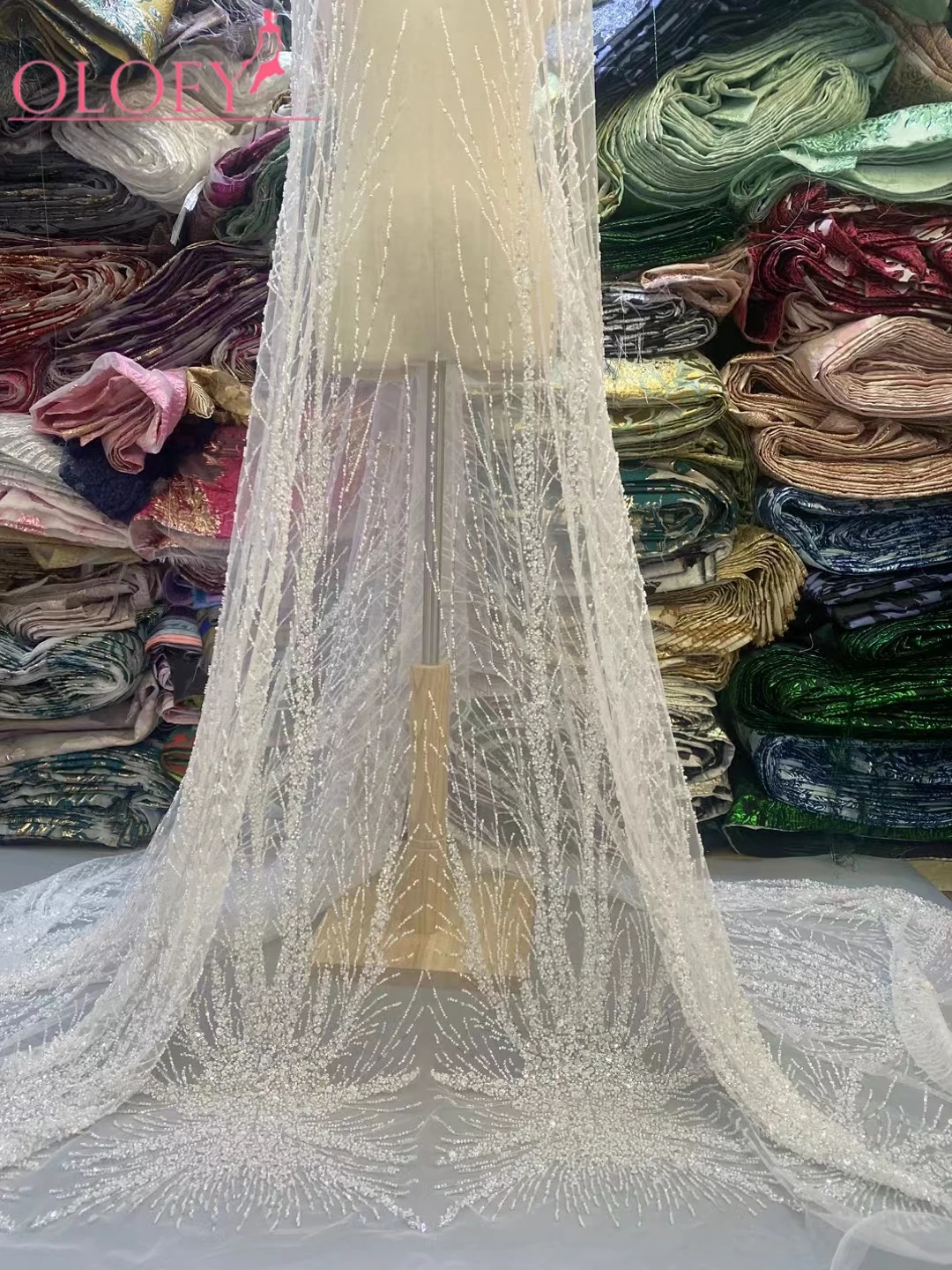 

2023 White Fashion Elegant French Embroidery Beaded Lace Fabric African Nigerian With Sequins Fabric For Wedding Dress