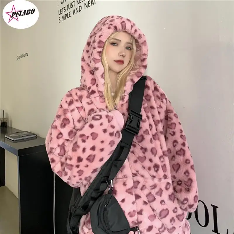 

Женская розовая куртка с леопардовым принтом, плюшевое пальто с капюшоном из искусственного меха, толстовка большого размера с принтом животных