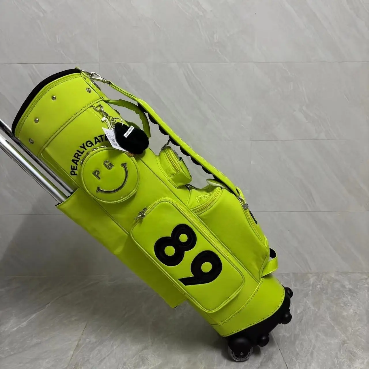 

Golf Bag Golf Caddy Bags PU Waterproof Sports Pull Wheeled Golf Standard Ball Package Large Capacity Premium Bag 골프용품