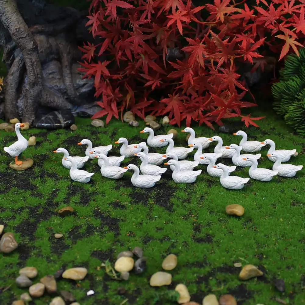 

Garden Scenery Making Lawn Ornament White Duckling Statue Miniature Duck Figurine Dollhouse Decoration Micro Landscape