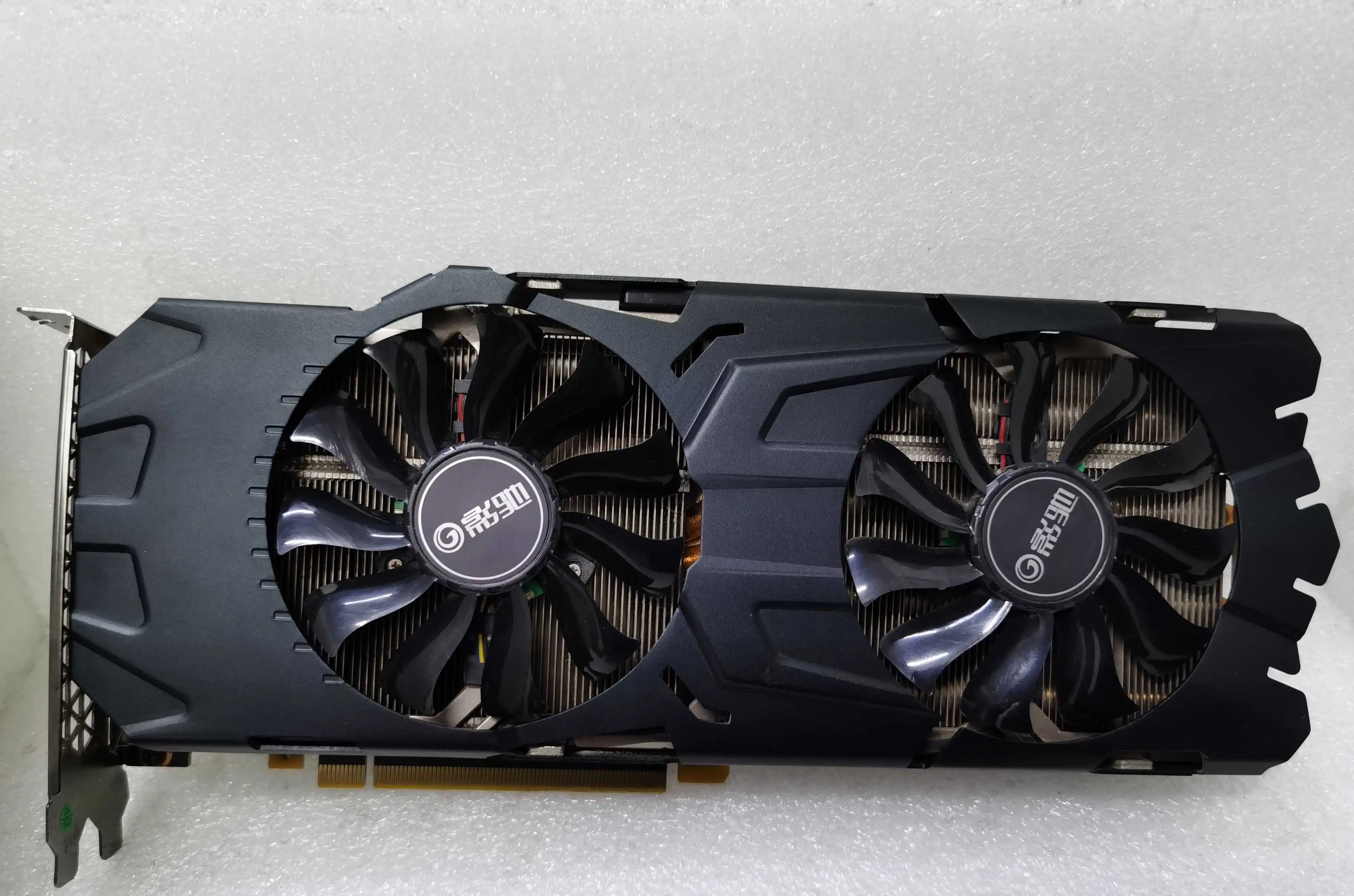 

Gtx1080ti 11 г Новинка 90%, трехмесячная гарантия, видеокарта типа курица cod16