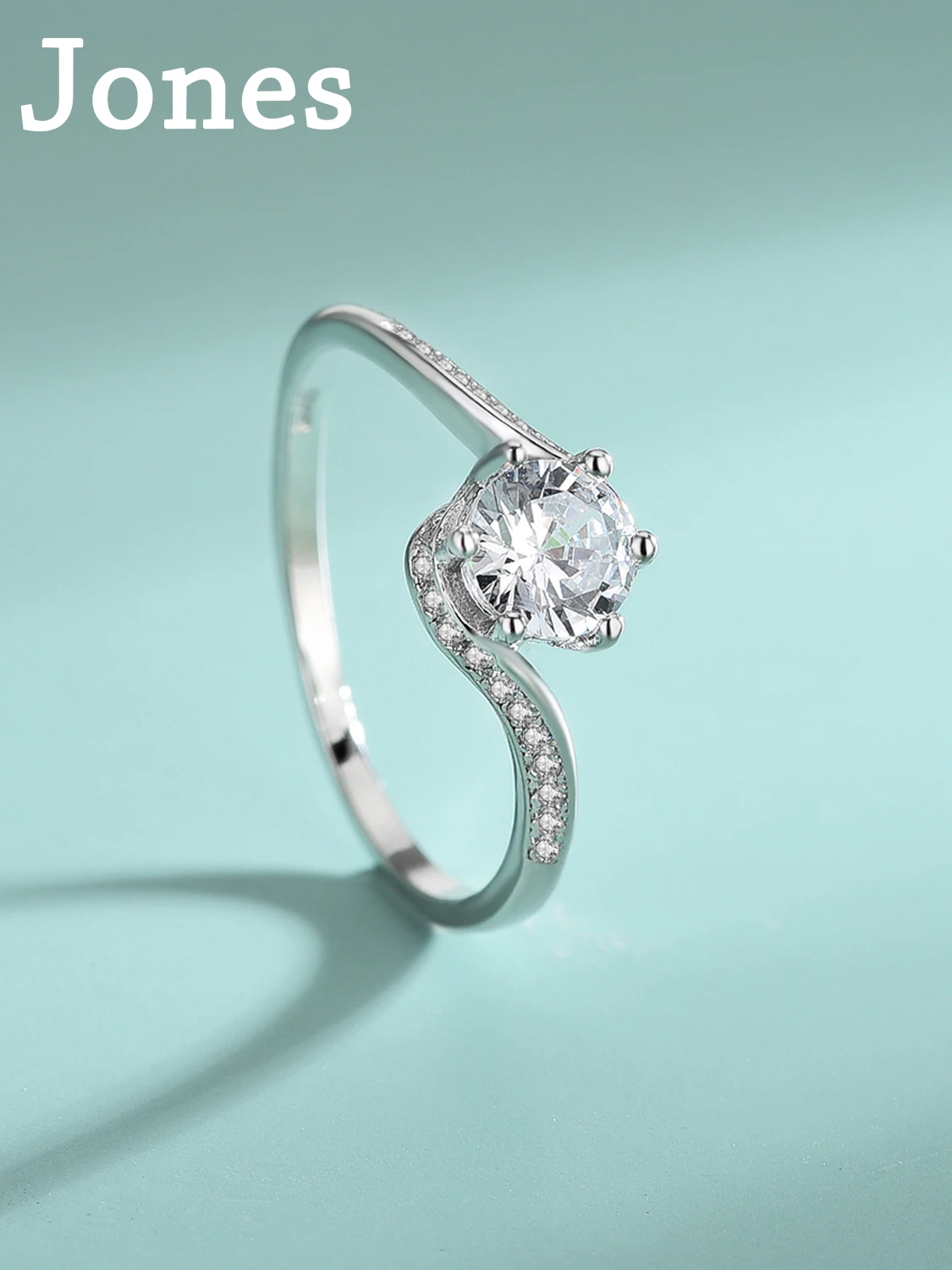 

S925 Sterling Silver Moissanite Ring Female Romantic Twisted Arm Four Claws Eight Hearts And Eight Arrows Proposal Diamond Ring