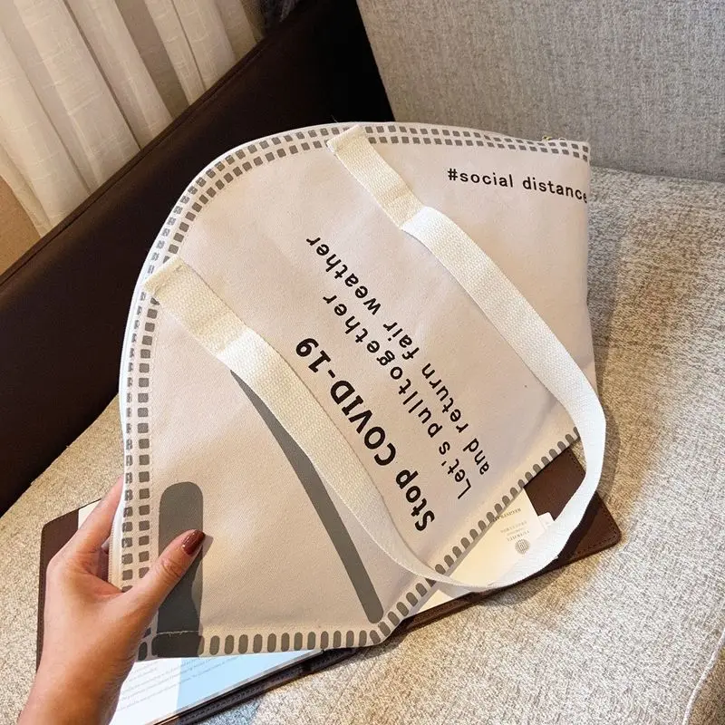 сумочка из маски. большая сумка для маск сети. клатч judith leiber leopard. сумочки джудит либер. авторская вечерняя театральная сумочка маска.