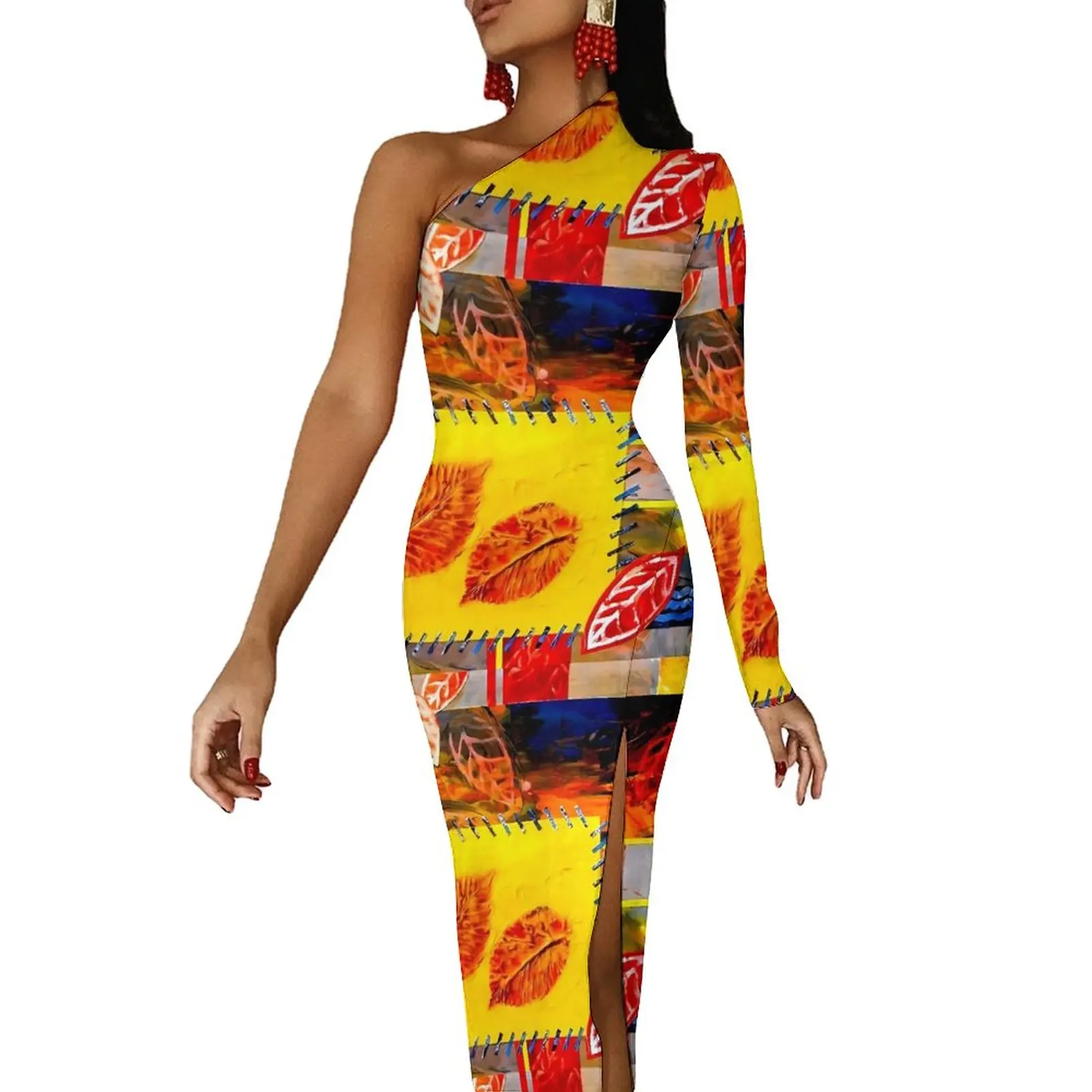 

Платье-макси на одно плечо, с принтом в виде красных листьев