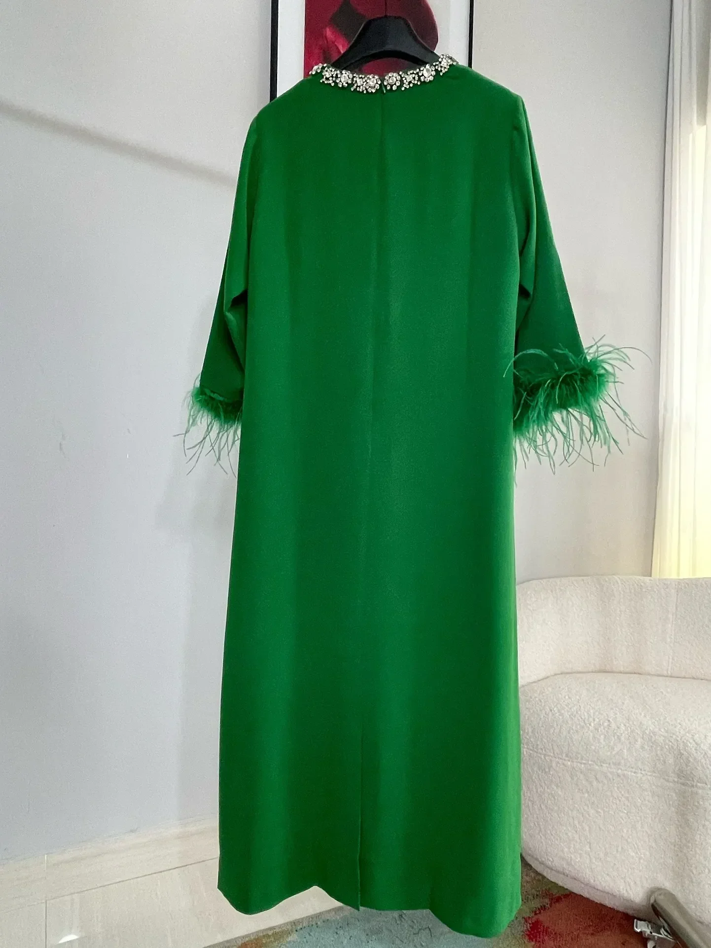 Женское платье средней длины с пышными рукавами цвет в ассортименте