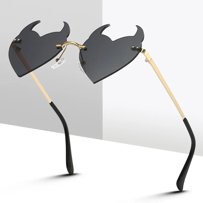 

Women Sunglasses Fashion Rimless Sunglass Devil Ear Heart Shape Sun Glasses Retro UV400 Gradients Shades Luxury Feamle Eyewear