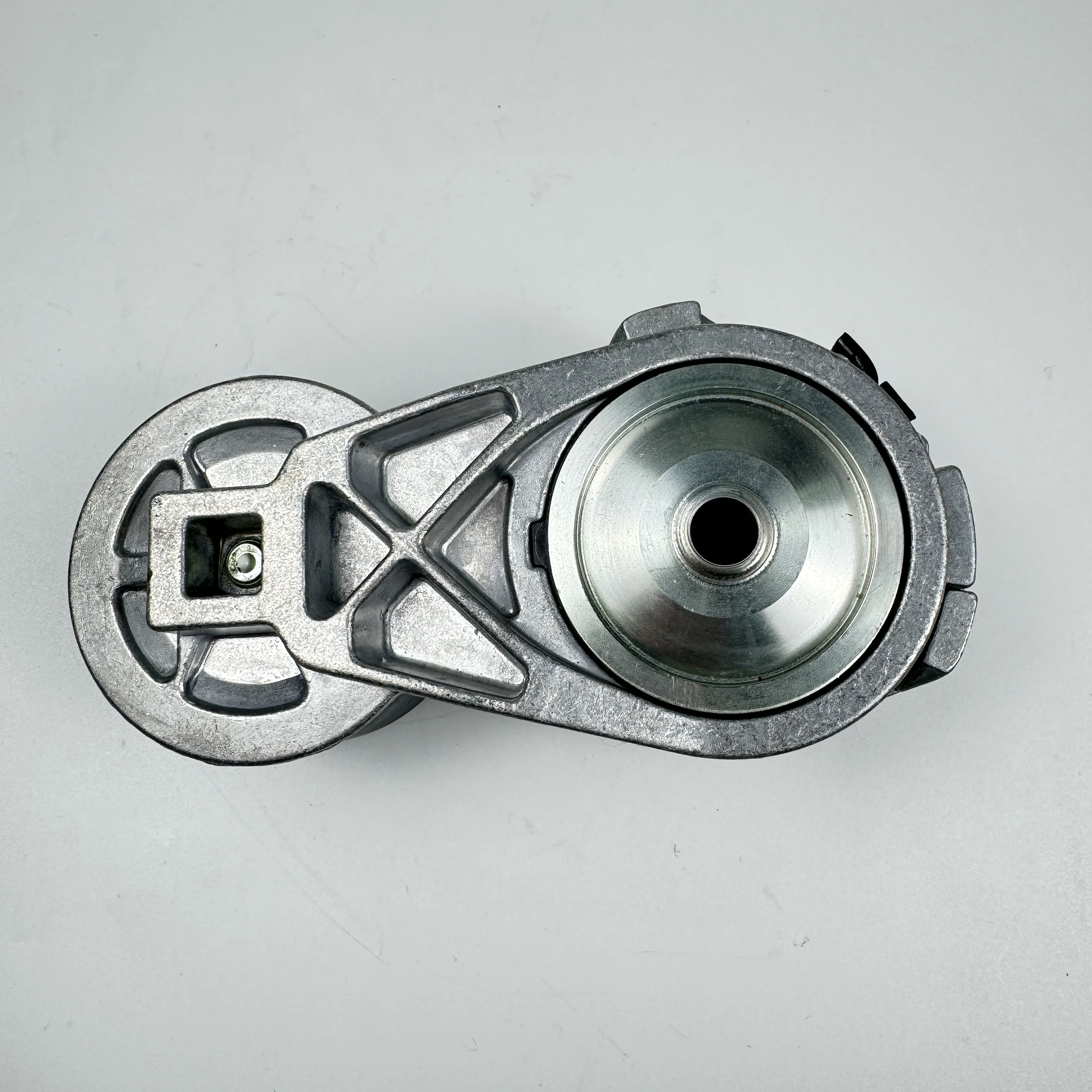 Натяжитель ремня 1830033C2 для международного двигателя 5500i 5600i 8500